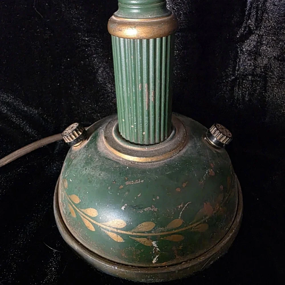 VTG Toleware Bouillotte-style Green 3-way lamp, 2 Arm w Shades. Mix of Old & New